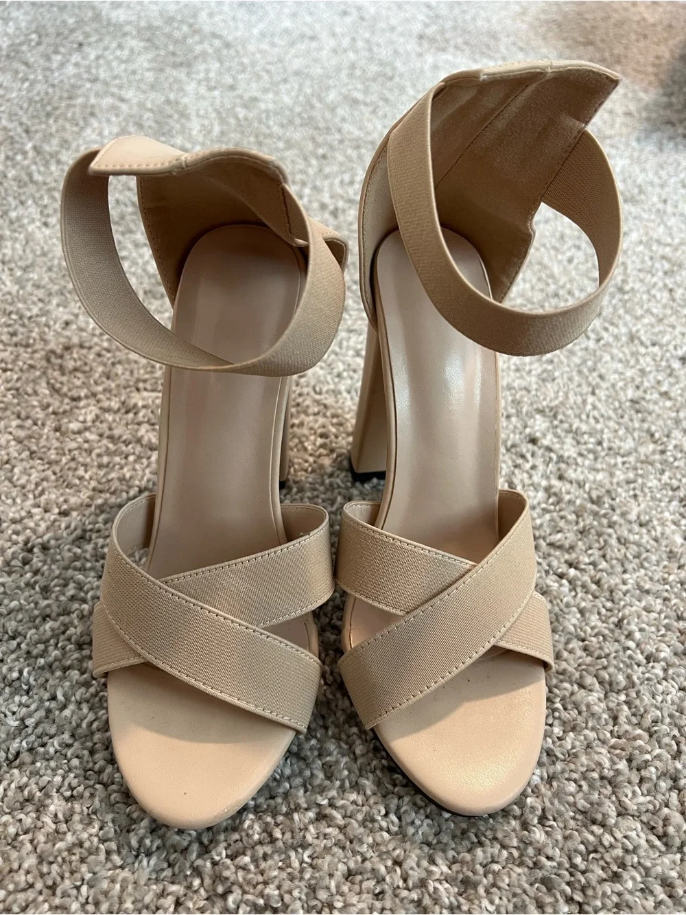 Women’s beige chunky high-heel sandals with a crisscross front. Size 6.5.